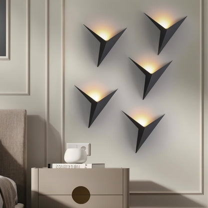 Kinkiet ścienny LED aluminiowy montaż stały 90–260V z wbudowanym źródłem światła