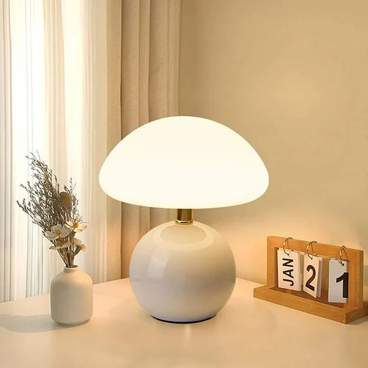 Lampa stołowa LED w kształcie grzyba z regulacją 3 barw światła i zasilaniem AC 220V