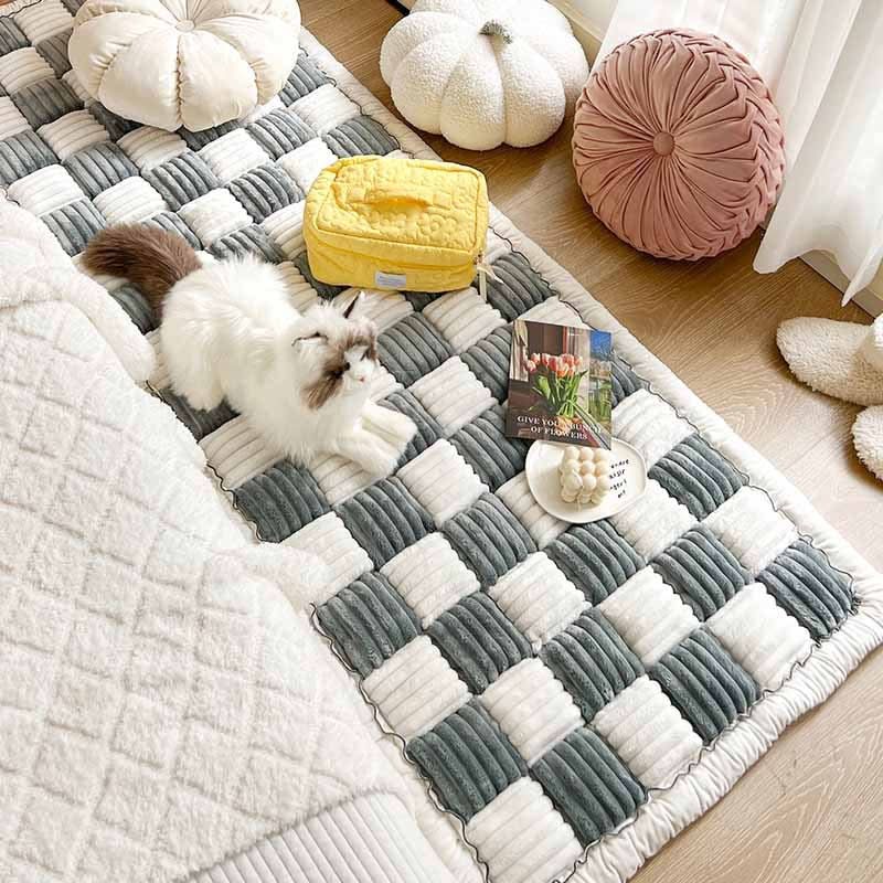 Pet blanket with a non-slip underside