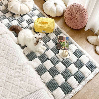 Pet blanket with a non-slip underside