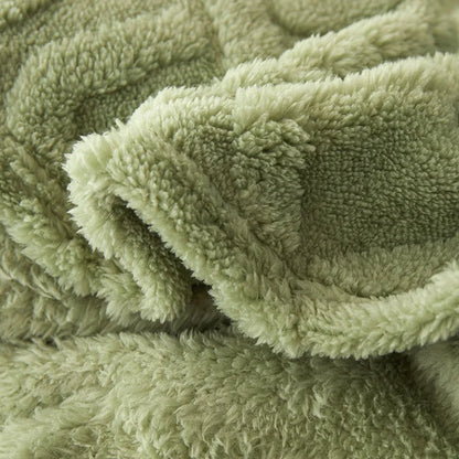 Flannel blanket with a wool-like texture