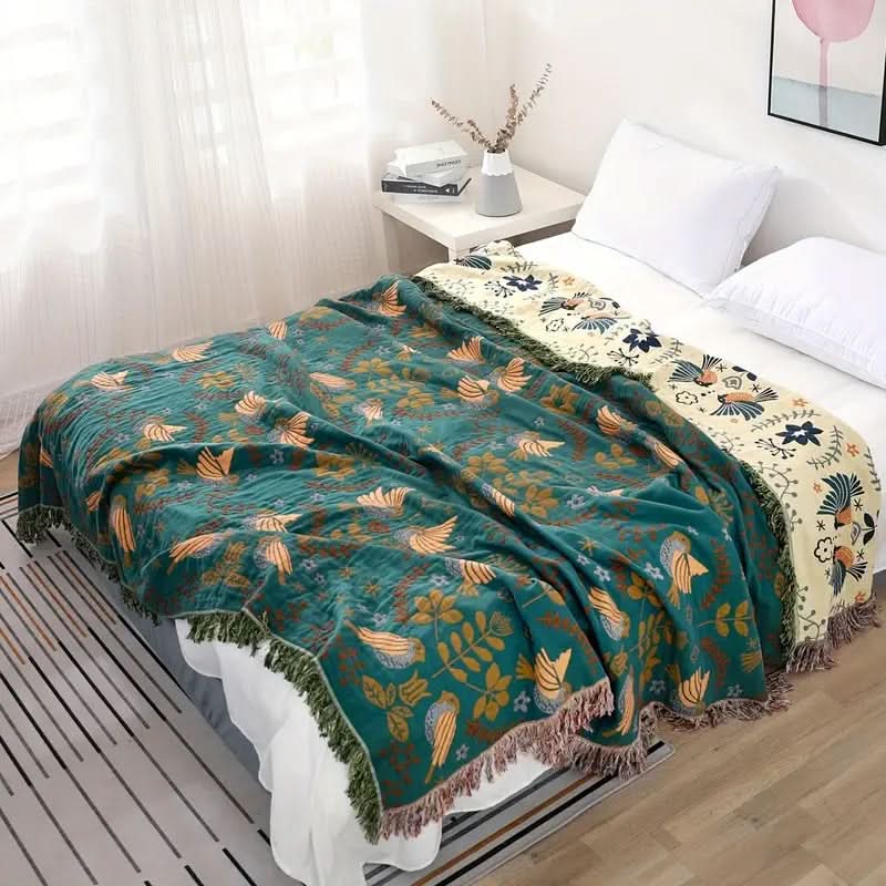 Cotton blanket with birds and plants