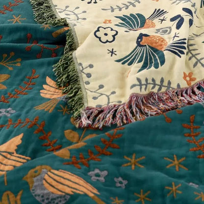Cotton blanket with birds and plants