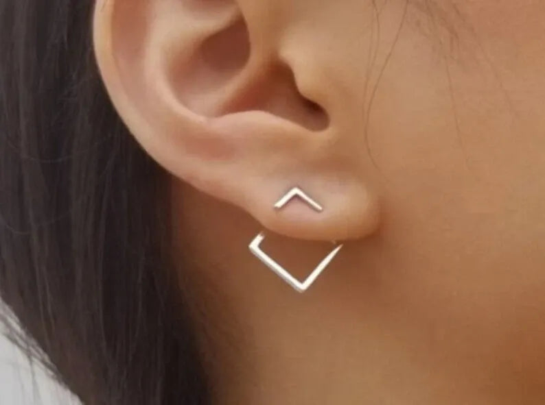 Boucles d’oreilles géométriques argentées