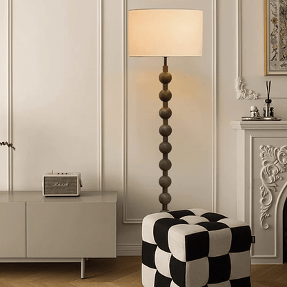 Lampa podłogowa w stylu Japandi z drewnianą konstrukcją i gwintem E27