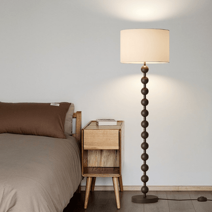 Lampa podłogowa w stylu Japandi z drewnianą konstrukcją i gwintem E27
