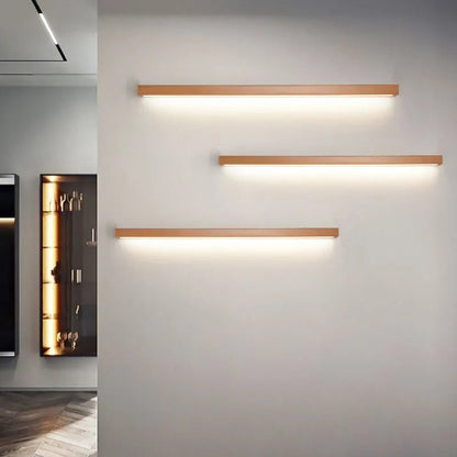 Lineární dřevěné nástěnné LED svítidlo