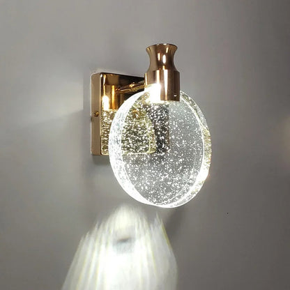Nástěnné svítidlo se skleněným stínidlem LED
