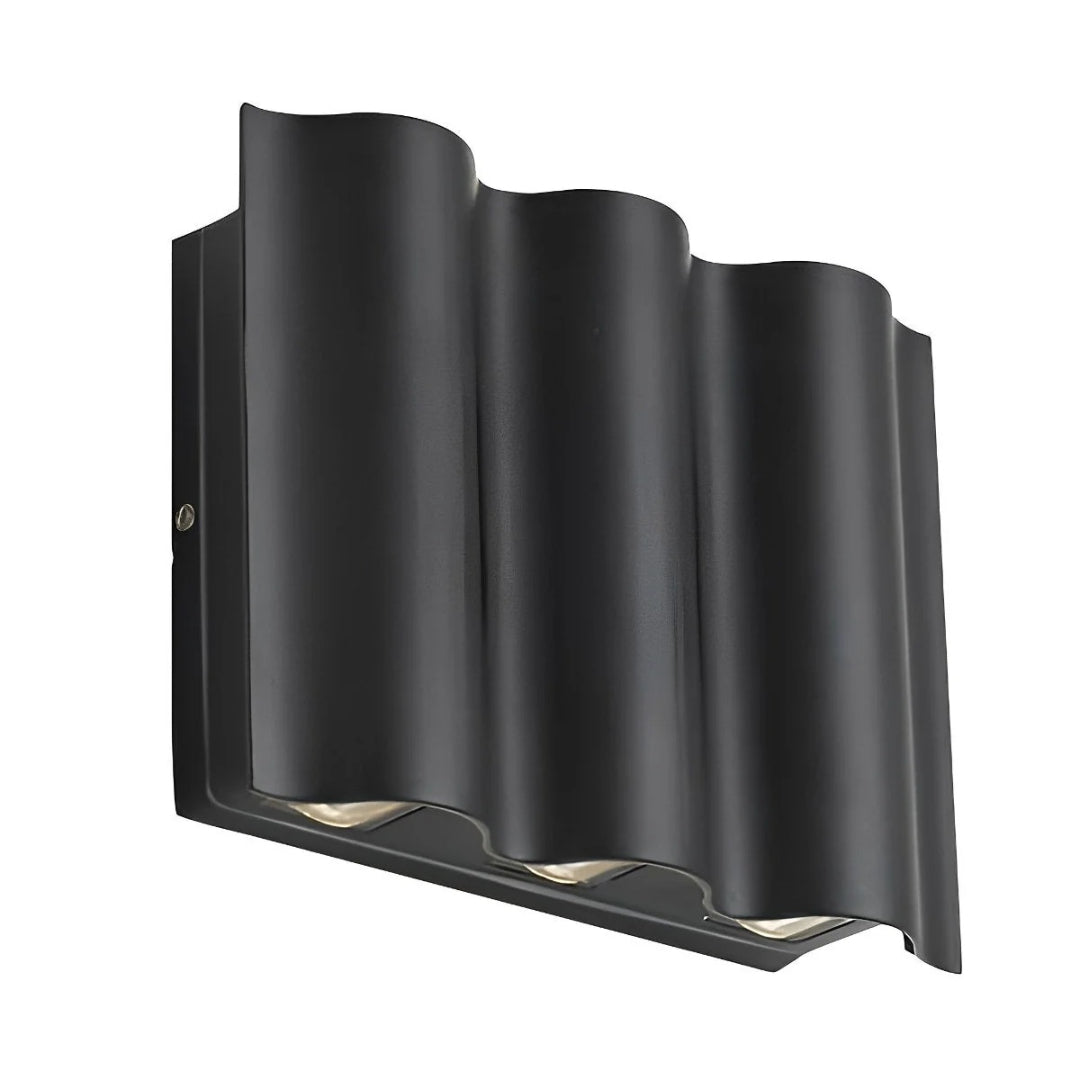 Outdoor LED wall lamp