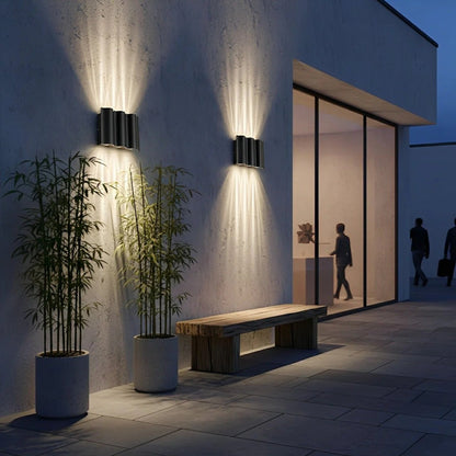 Outdoor LED wall lamp