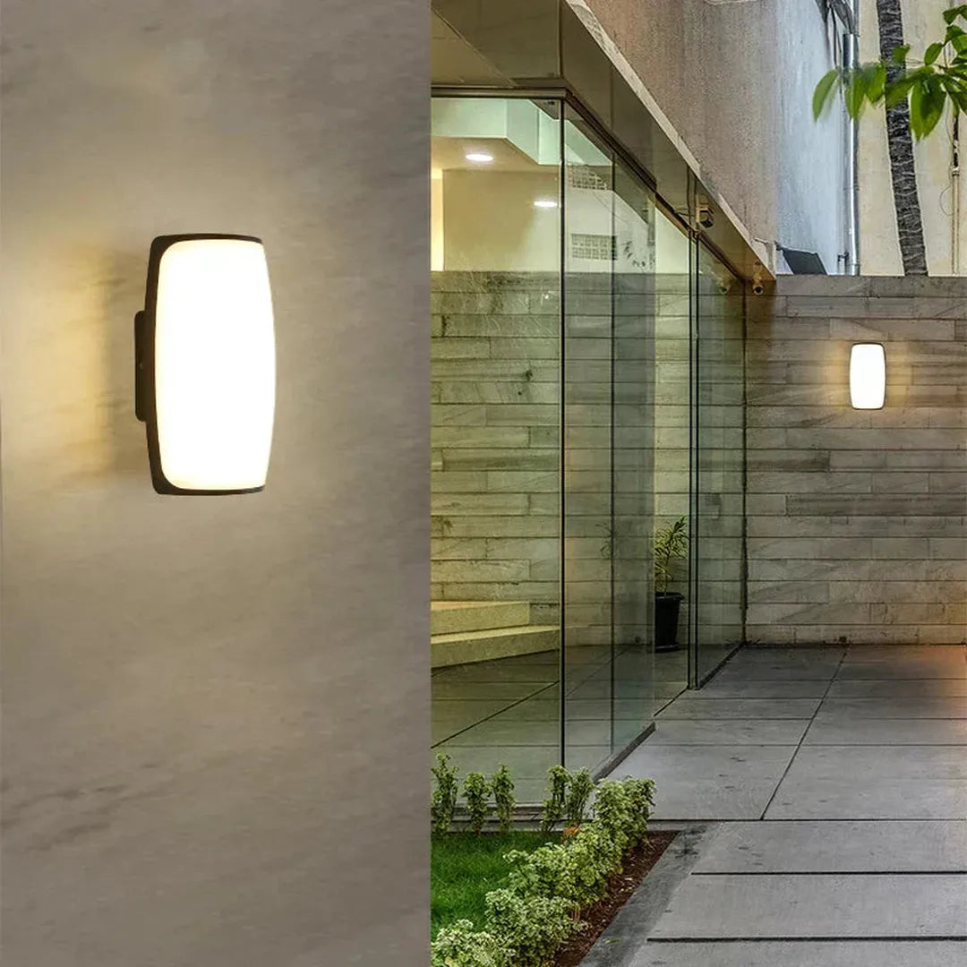 Outdoor LED wall lamp