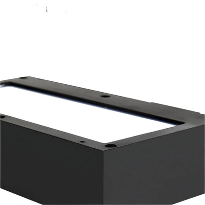 Lampa ścienna z czujnikiem ruchu