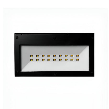 Lampa ścienna z czujnikiem ruchu