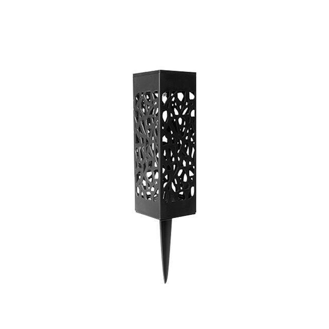 Solární zahradní lampa s krajkovým vzorem