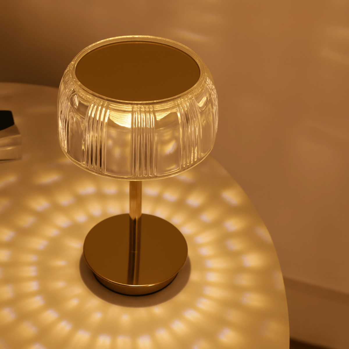 Ribbed LED table lamp