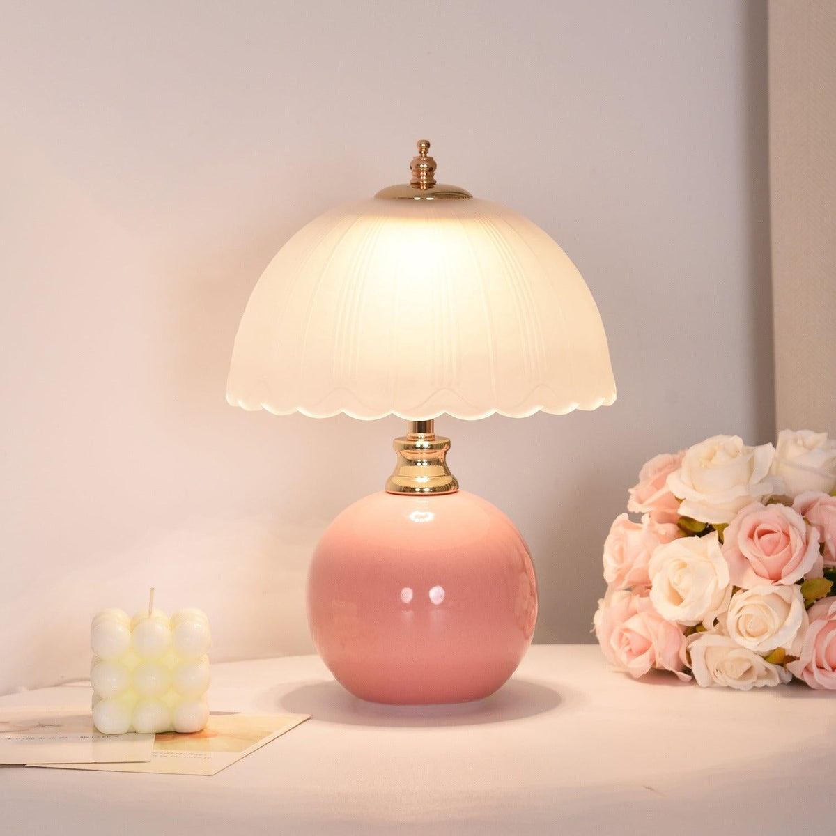 Lampa stołowa szklany klosz