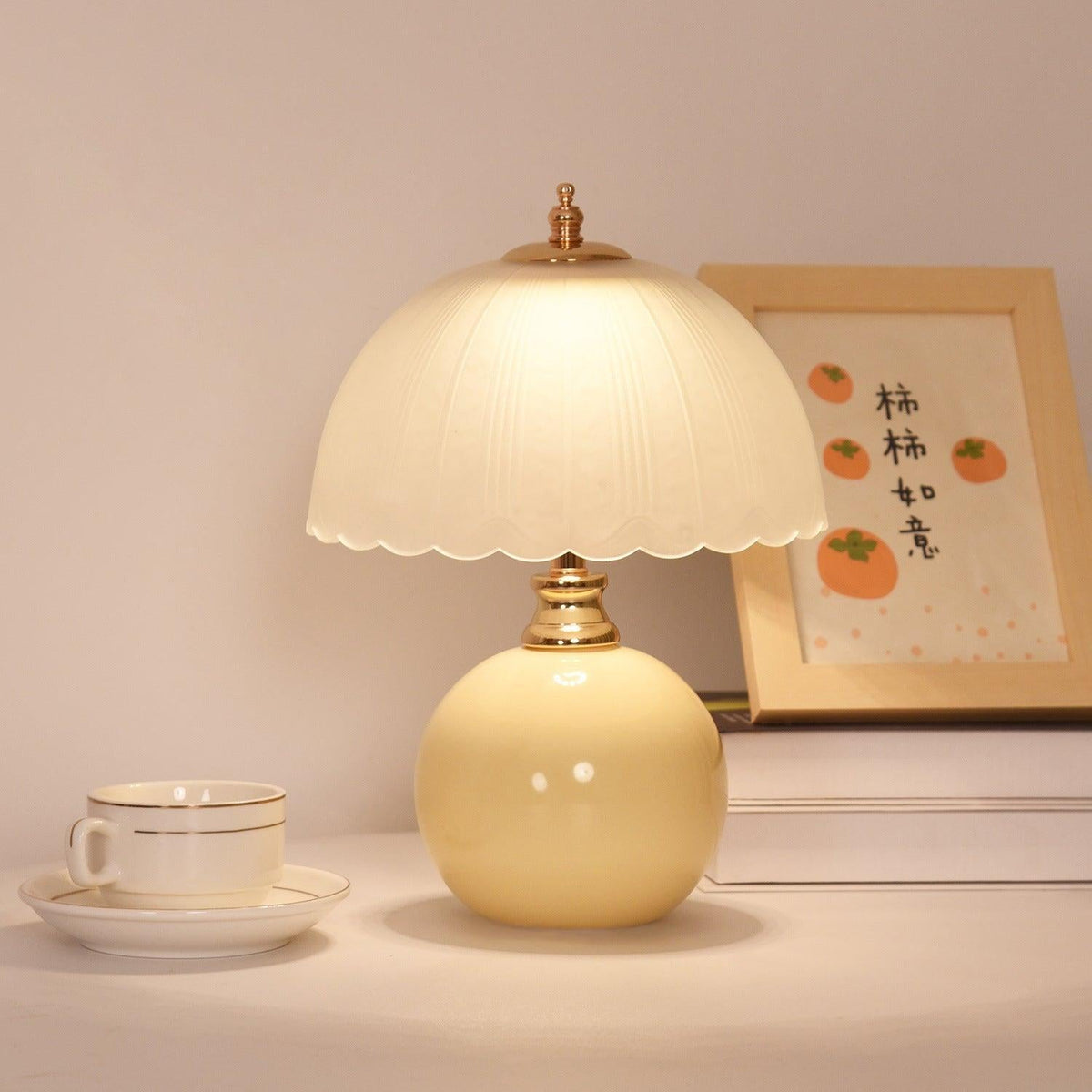 Lampa stołowa szklany klosz