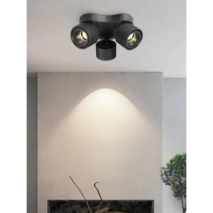Stropní lampa se 3 reflektory