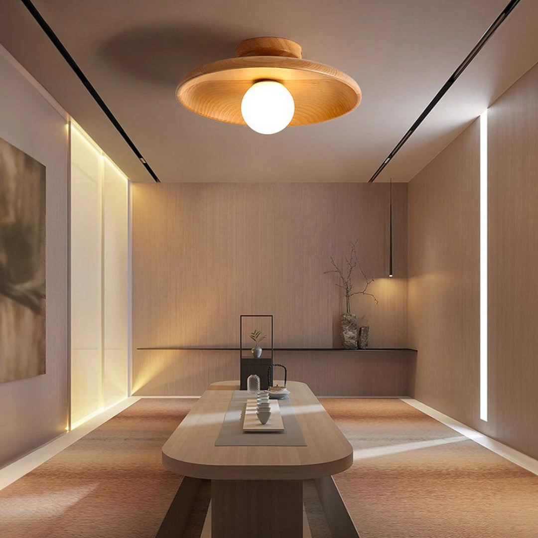Round wooden ceiling lamp
