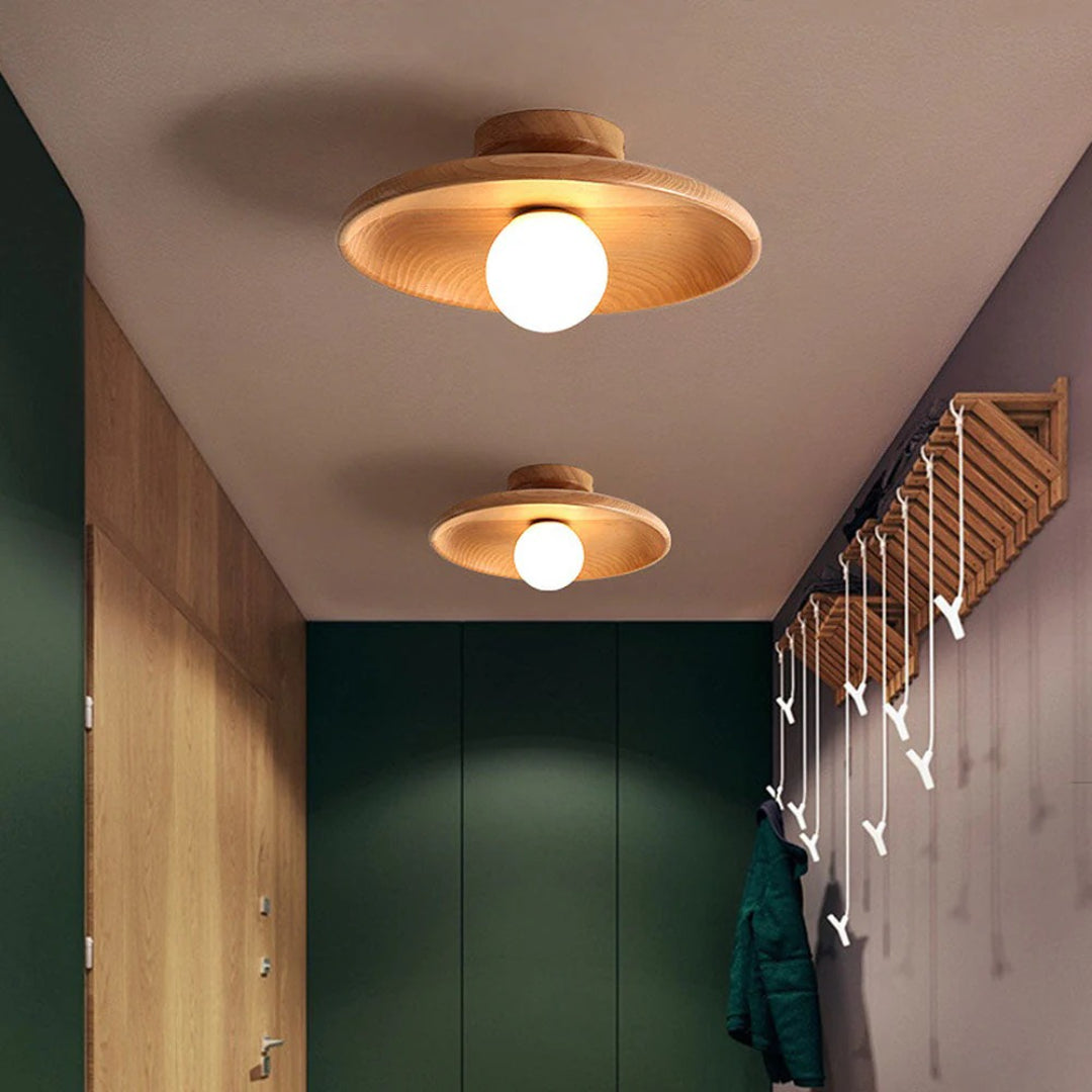 Round wooden ceiling lamp