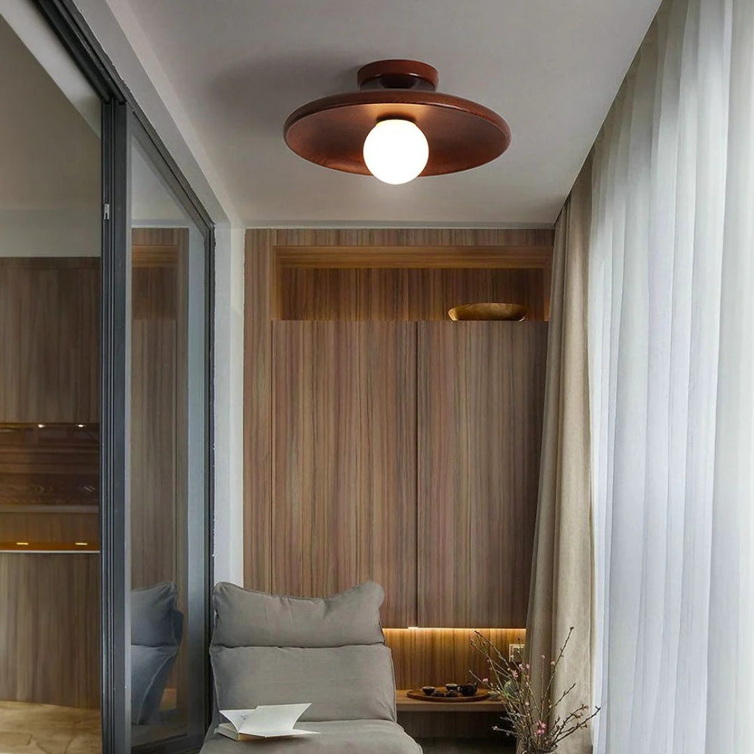 Round wooden ceiling lamp