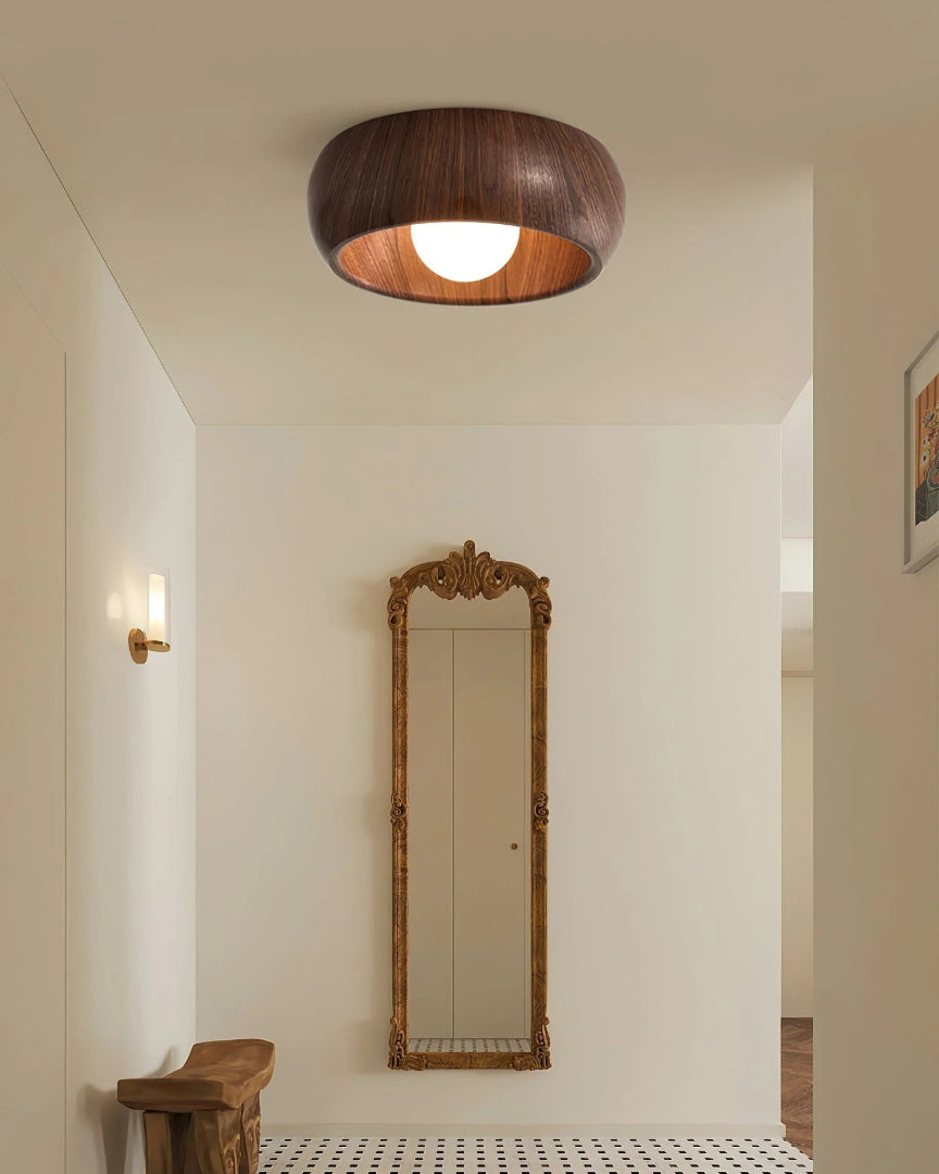 Round wood-effect ceiling lamp