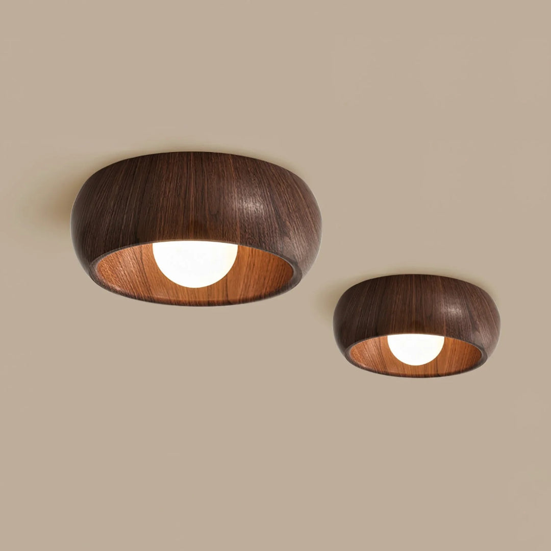 Round wood-effect ceiling lamp