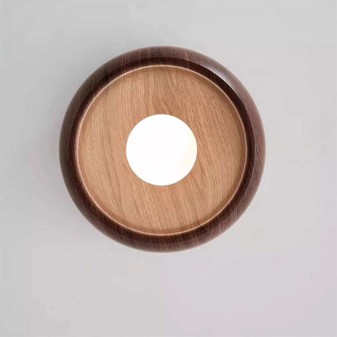Round wood-effect ceiling lamp