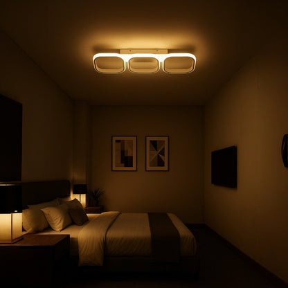 Stropní LED lampa se třemi stínidly