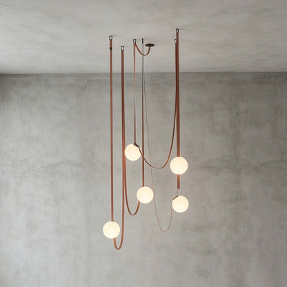 Stropní lampa s kulovitými stínidly
