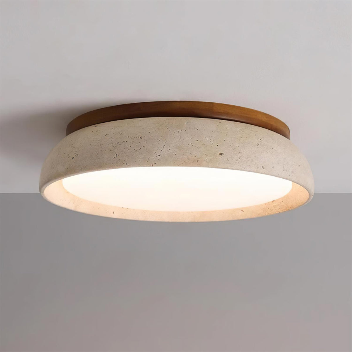 Stropní lampa z travertinu