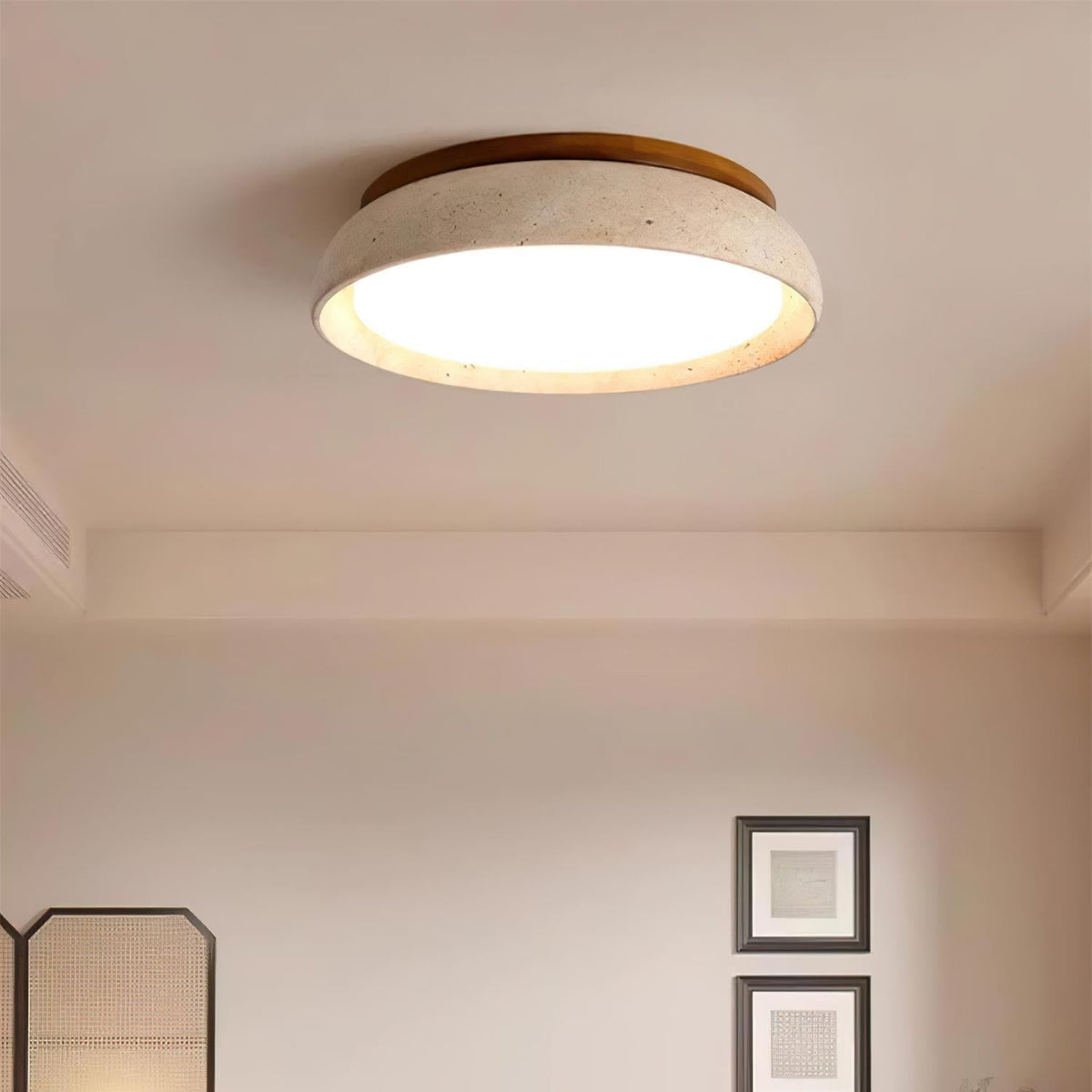 Stropní lampa z travertinu