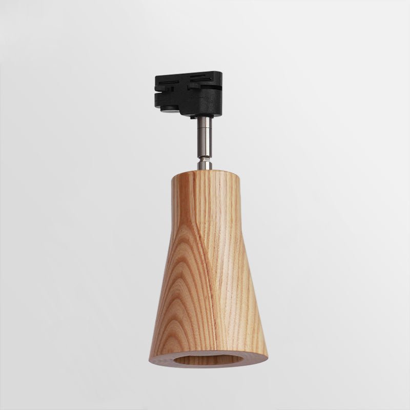 Lampa szynowa z drewnianymi kloszami
