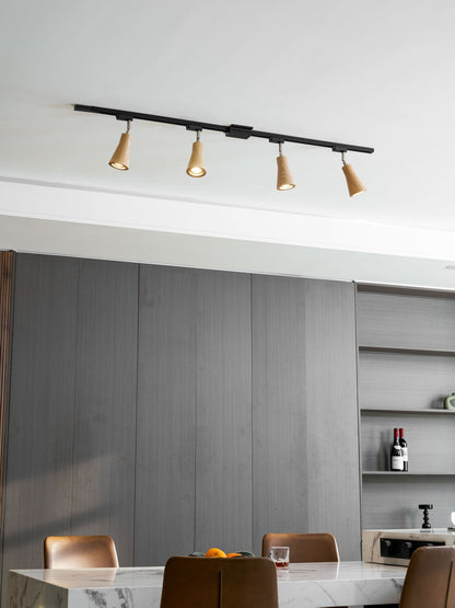 Lampa szynowa z drewnianymi kloszami