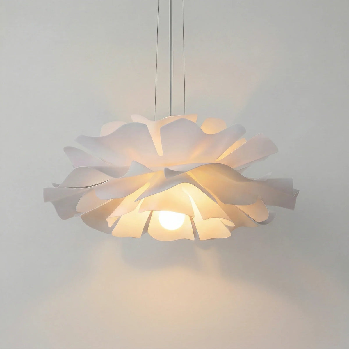 Lotus flower pendant lamp