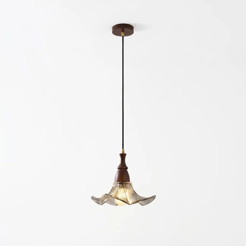 Flower-shaped pendant lamp