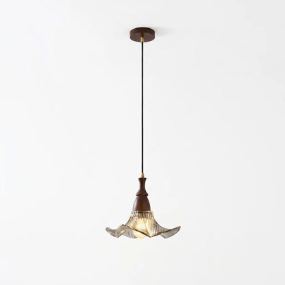 Flower-shaped pendant lamp