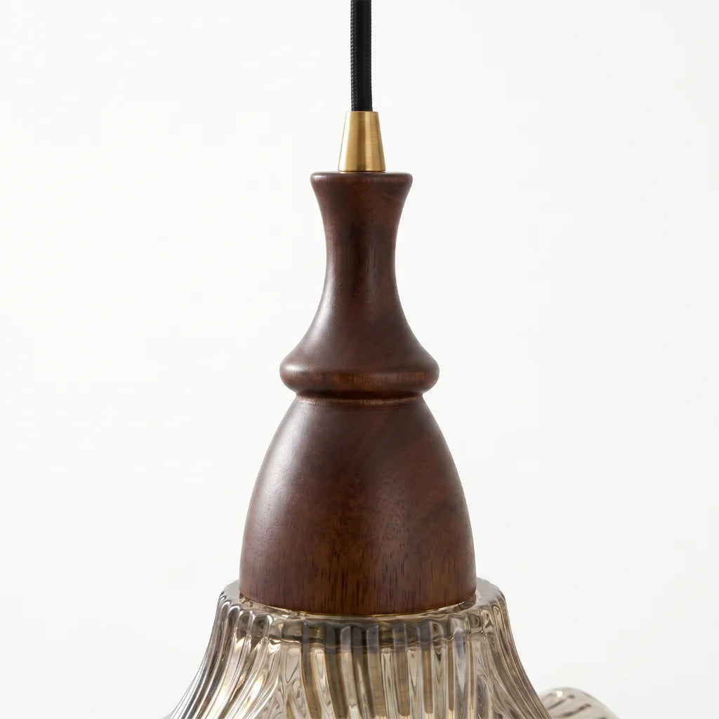 Flower-shaped pendant lamp