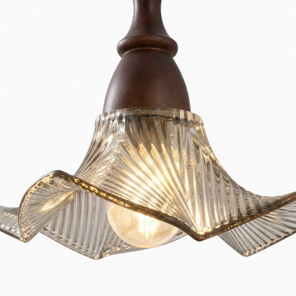 Flower-shaped pendant lamp