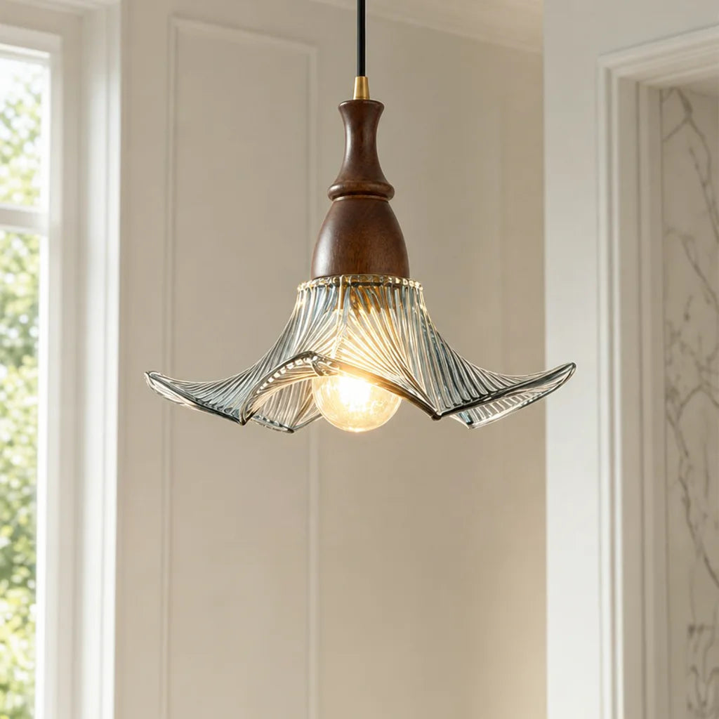 Flower-shaped pendant lamp