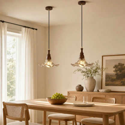 Flower-shaped pendant lamp