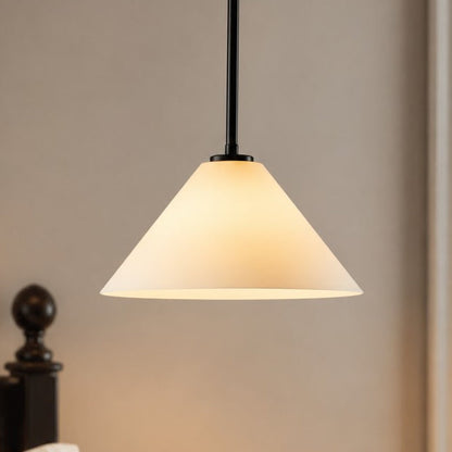 Cone pendant lamp