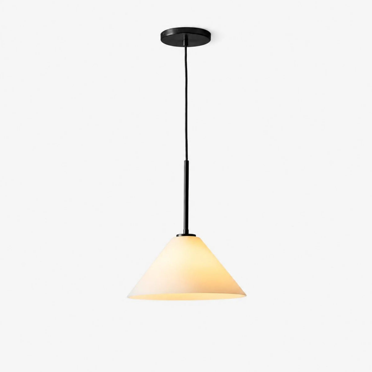 Cone pendant lamp
