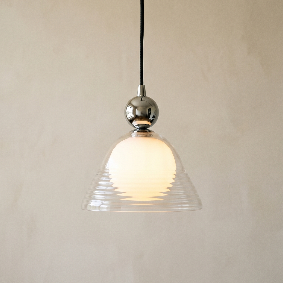 Lampa wisząca szklana kula