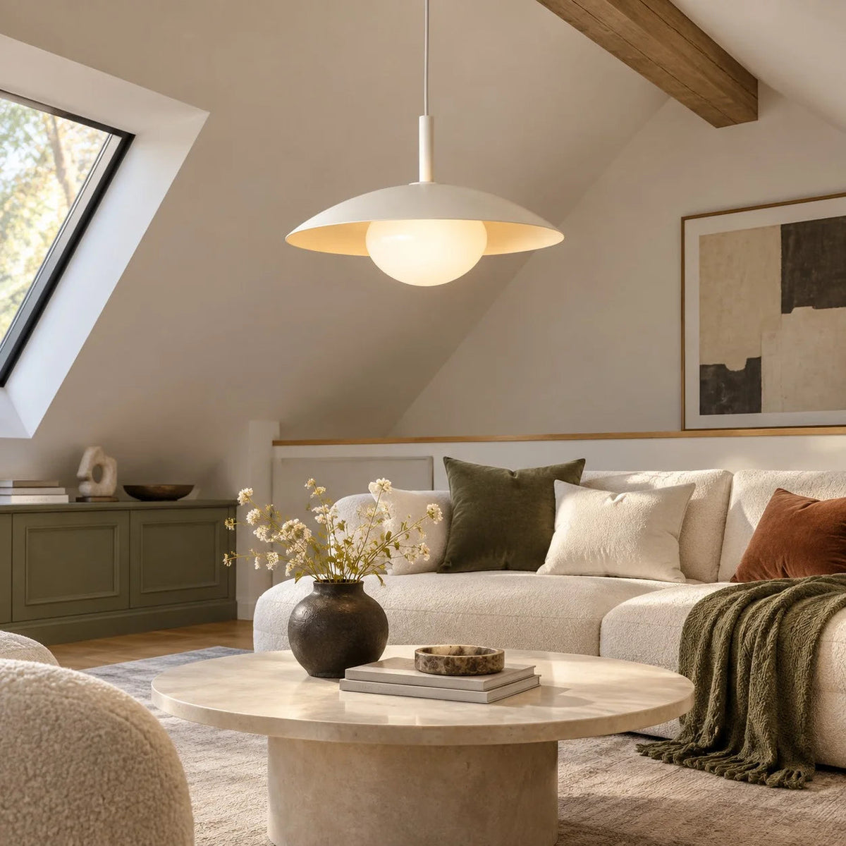 Lampe suspendue en forme d’assiette