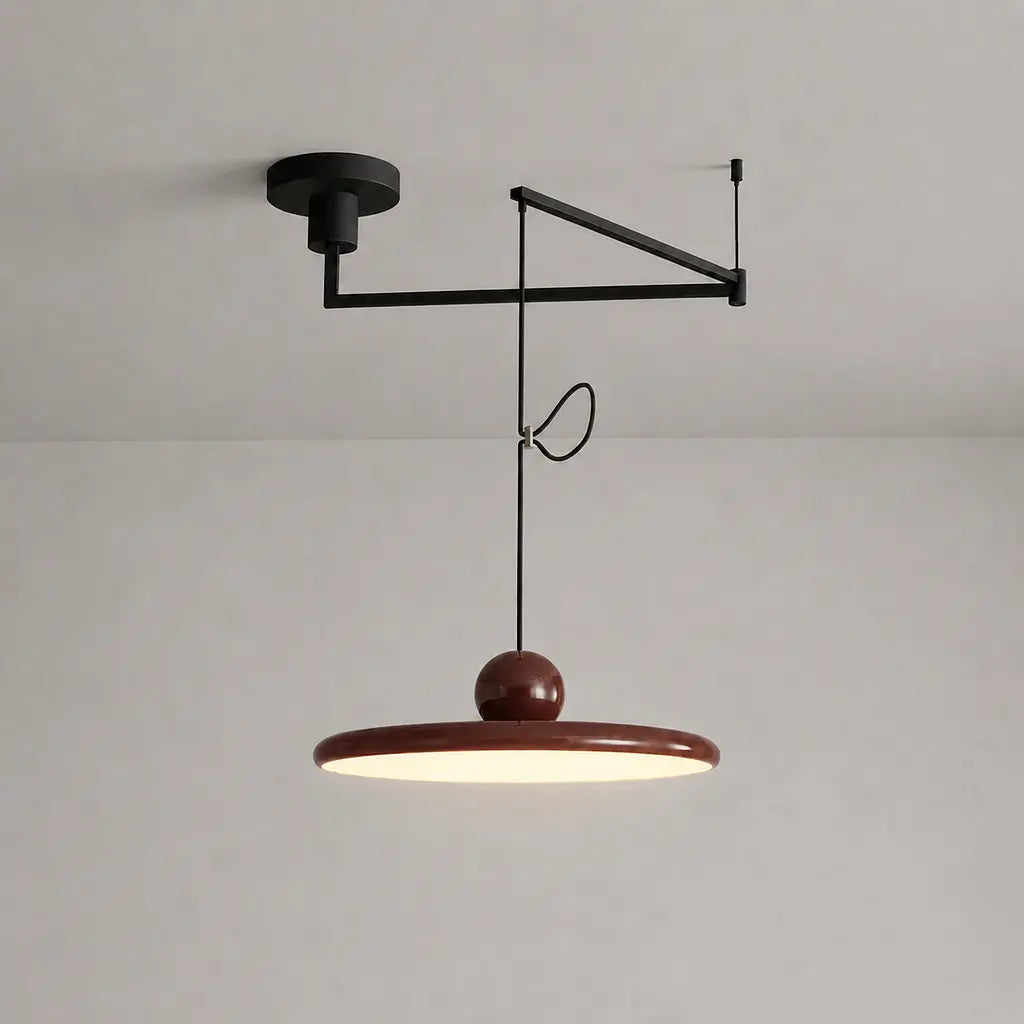 Lampe suspendue avec abat-jour et contrepoids