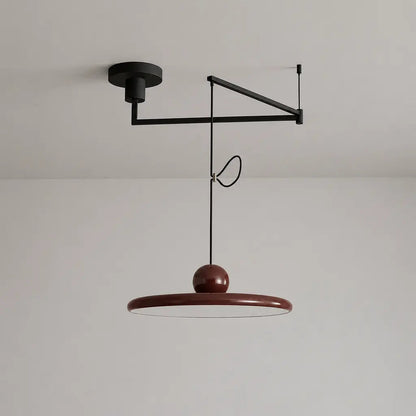Lampe suspendue avec abat-jour et contrepoids