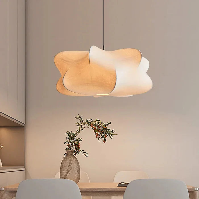 Lampa wisząca z tkaniny, organiczna