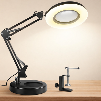 Lampa s LED lupou