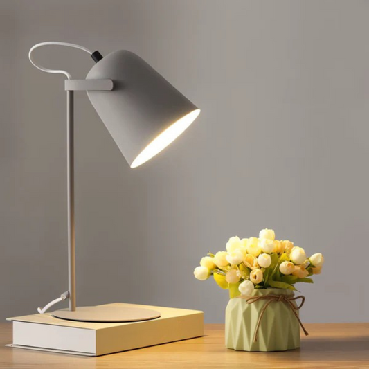 Lampka biurkowa LED regulowana